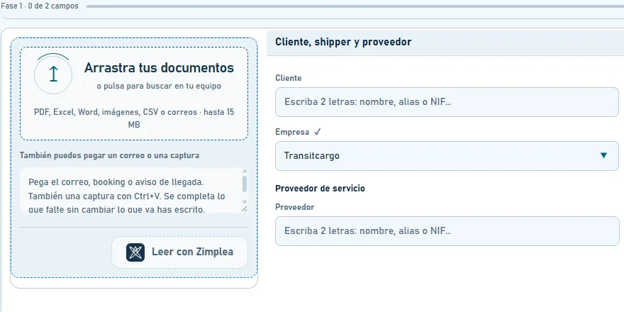New shipment file in ConTransit (in Spanish): on the left, an area to drop documents or paste an email and a “Read with Zimplea” button; on the right, the client, shipper and supplier fields.